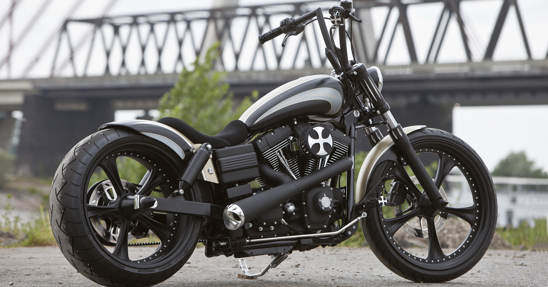 Customized Harley Davidson Dyna Models By Thunderbike
