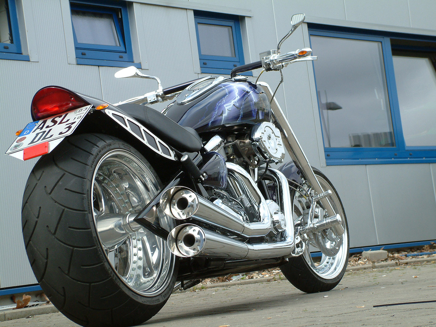 Customized Yamaha Motorcycles by Thunderbike