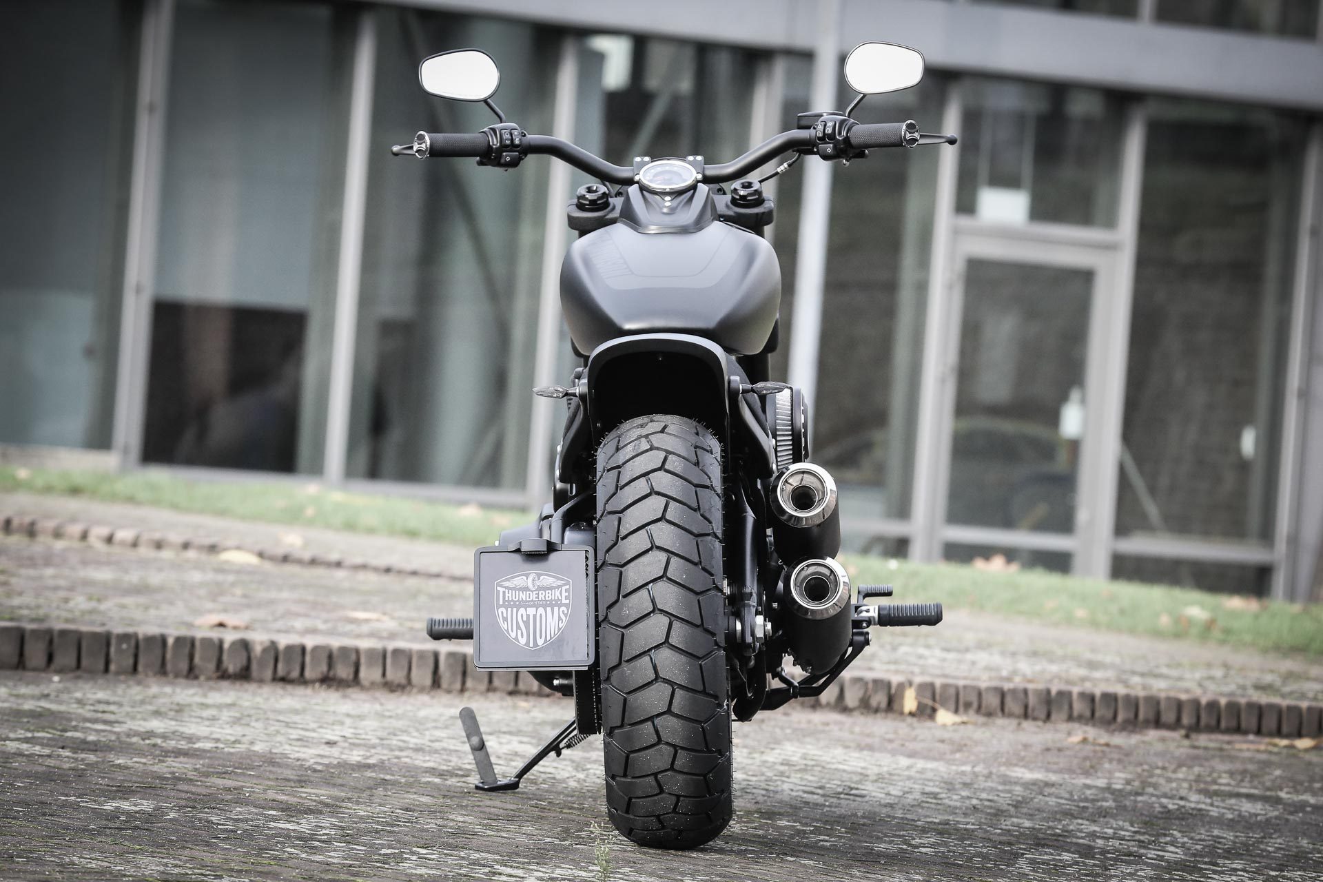 Side-Mount License Plate Brackets & Parts for Harley-Davidson / metric