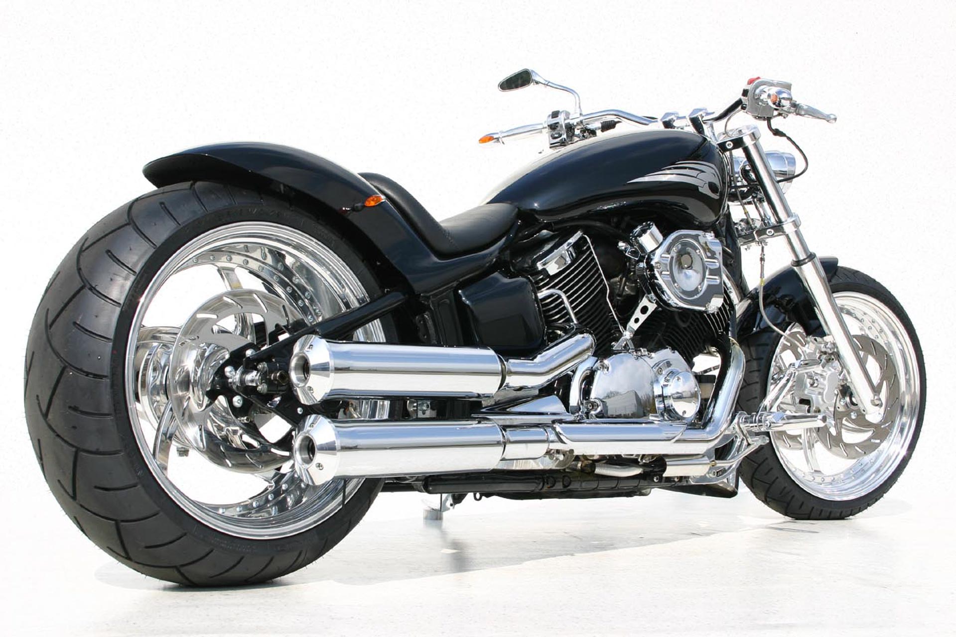 Maquette moto : Yamaha XV1600 Road Star Custom