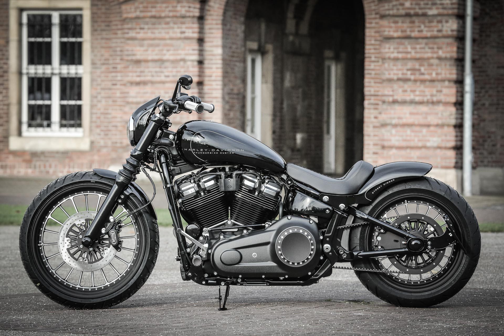 Thunderbike Vaders Fist • customized Harley-Davidson FXBB 