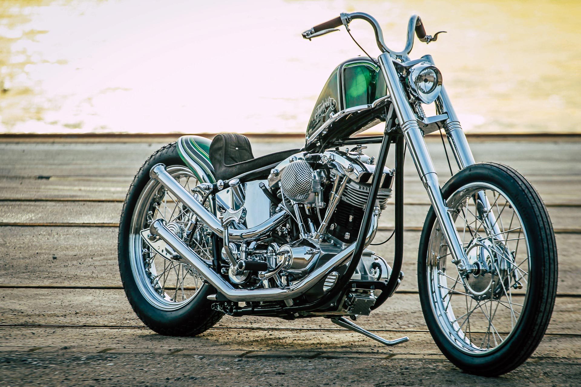 Thunderbike Glamor • Custombike & Harley-Davidson Gallery