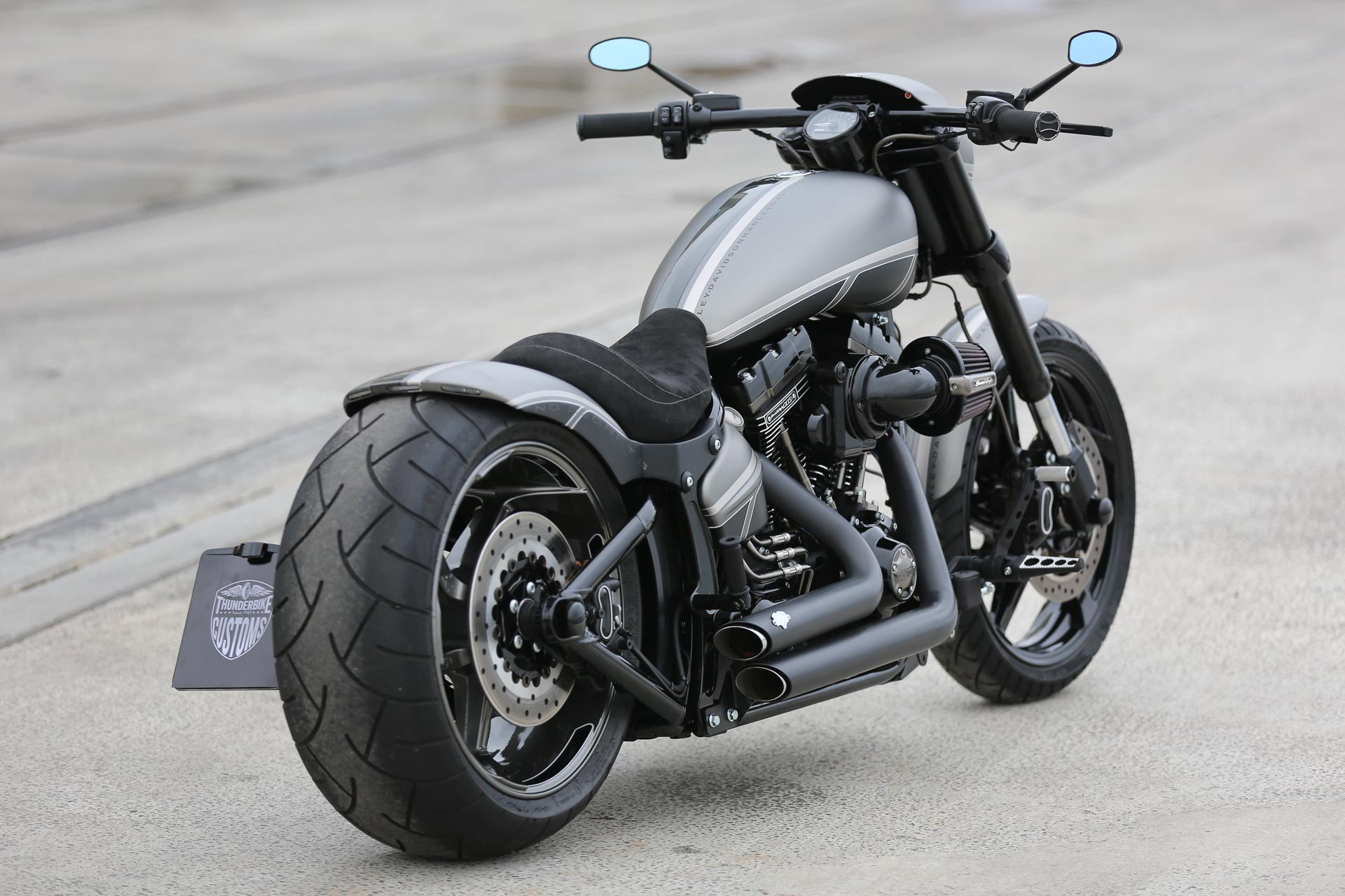 Thunderbike No Regrets • H D Fxse Breakout Cvo Custom Motorcycle