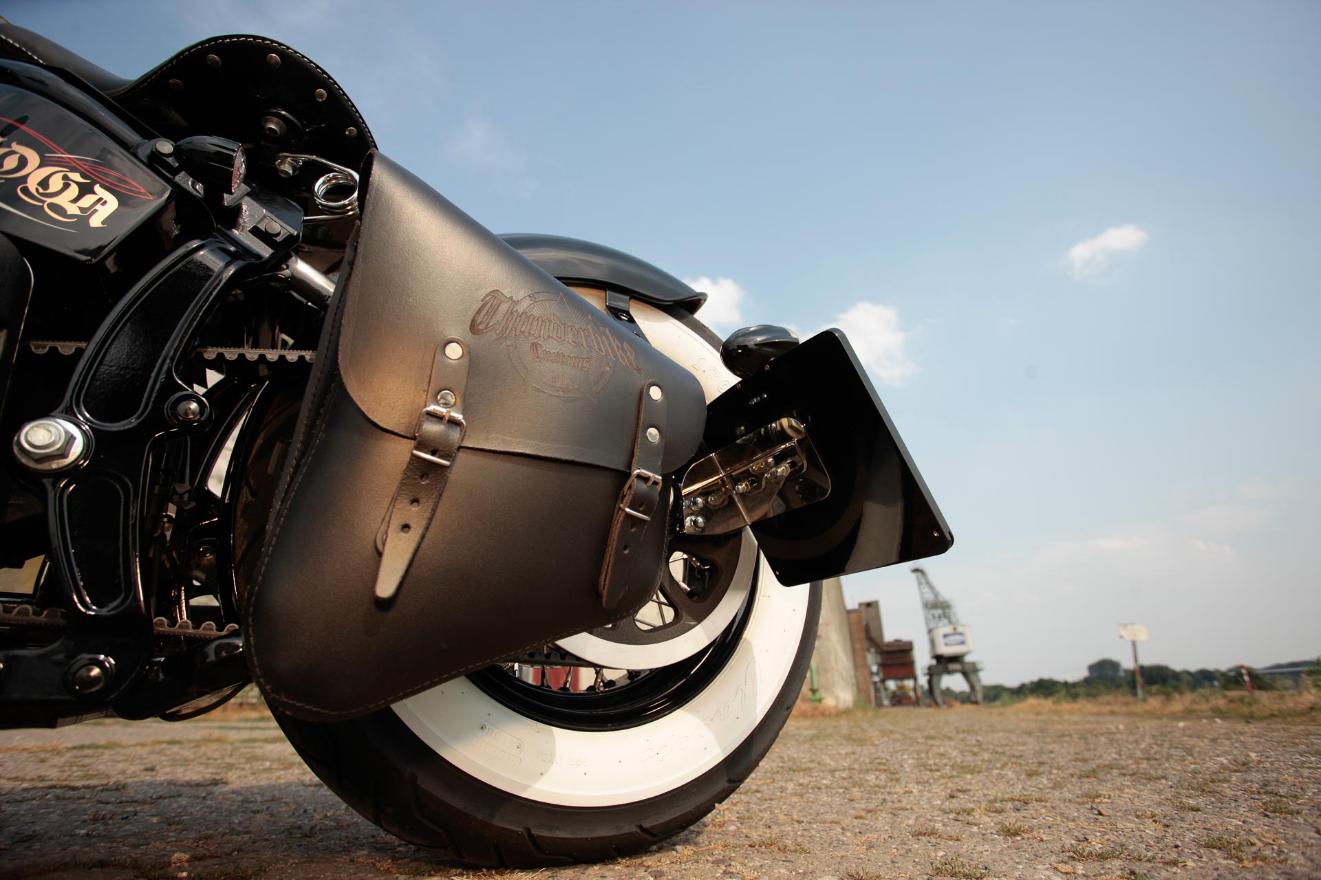 Thunderbike Pure Rodderz • H-D Cross Bones FLSTSB Softail Springer