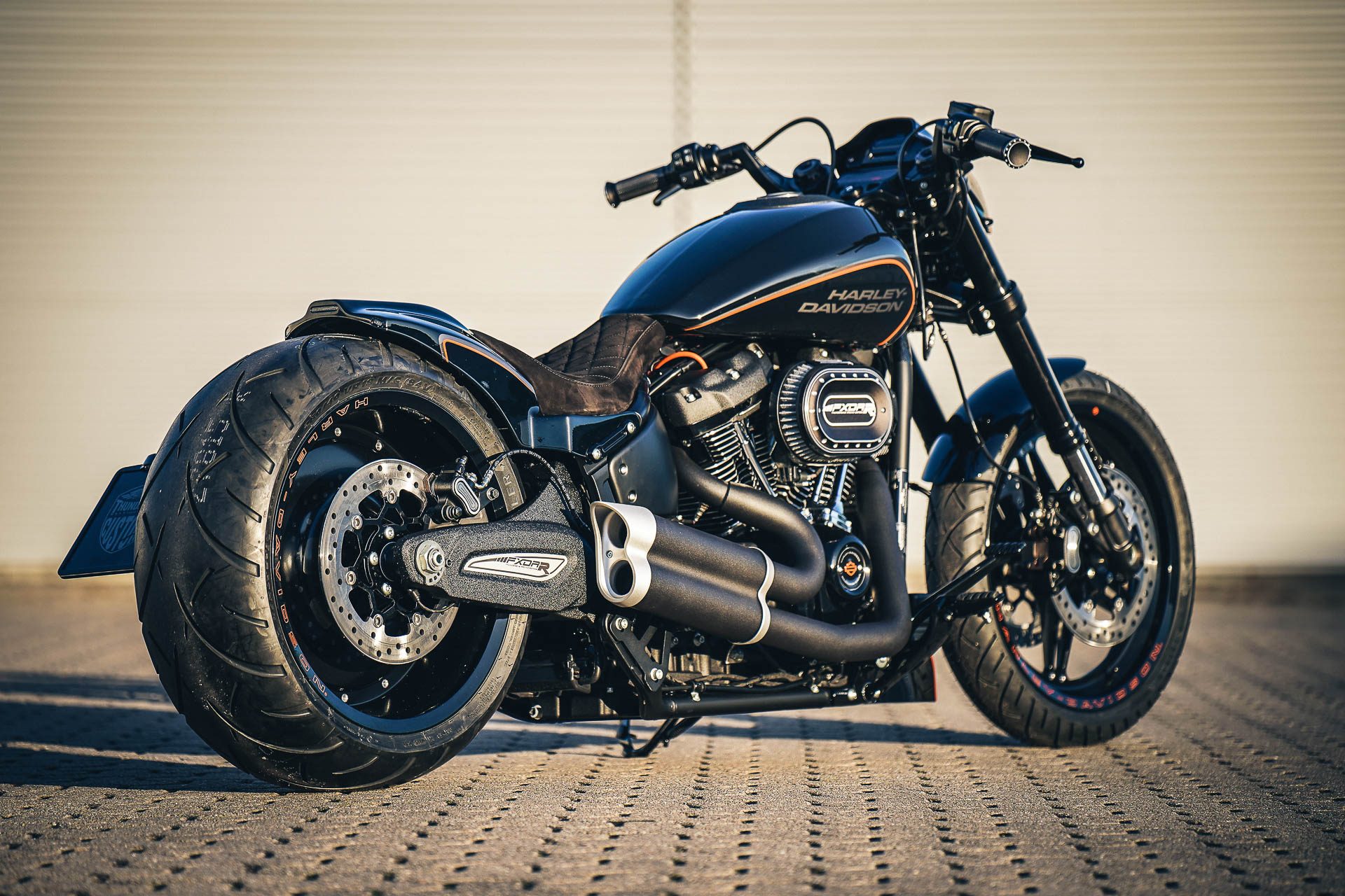Harley-Davidson FXDR Custombike Projects • Thunderbike