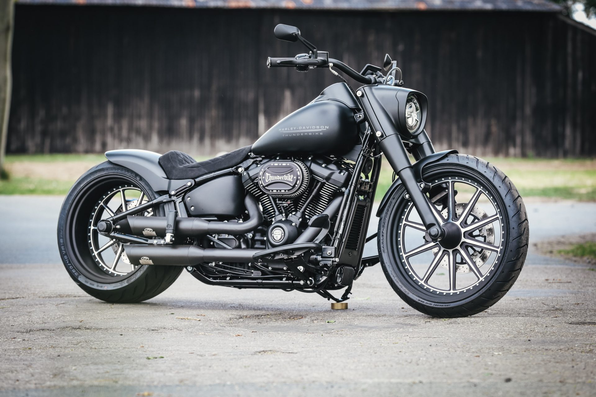 Thunderbike Matt Dude • customized Harley-Davidson Fat Boy 114 FLFBS